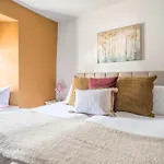 Stunning With Free Access 度假居