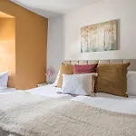 Stunning With Free Access