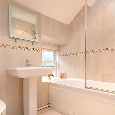 Stunning With Free Access *