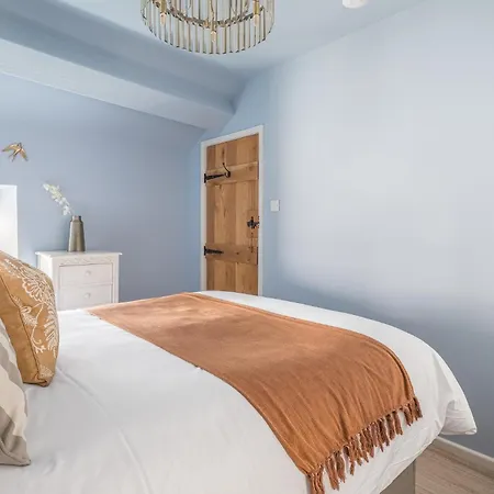 Stunning With Free Access Vakantiehuis